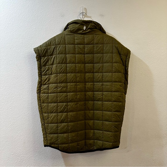 *SOLD* Free People Movement Primaloft  Green With POW Quilted Vest Size Small - Picture 7 of 10